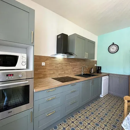 Casa de Férias Maison De Bourg Avec Jardin Et Wifi - Bures - Fr-1-497-124