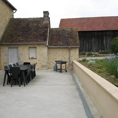 Maison De Bourg Avec Jardin Et Wifi - Bures - Fr-1-497-124 Lantställe *