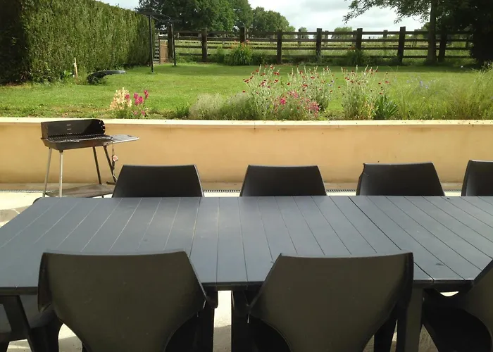 Holiday home Maison De Bourg Avec Jardin Et Wifi - Bures - Fr-1-497-124 *