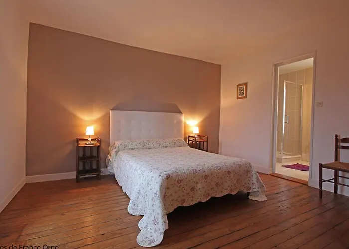 Maison De Bourg Avec Jardin Et Wifi - Bures - Fr-1-497-124 Bures (Orne)