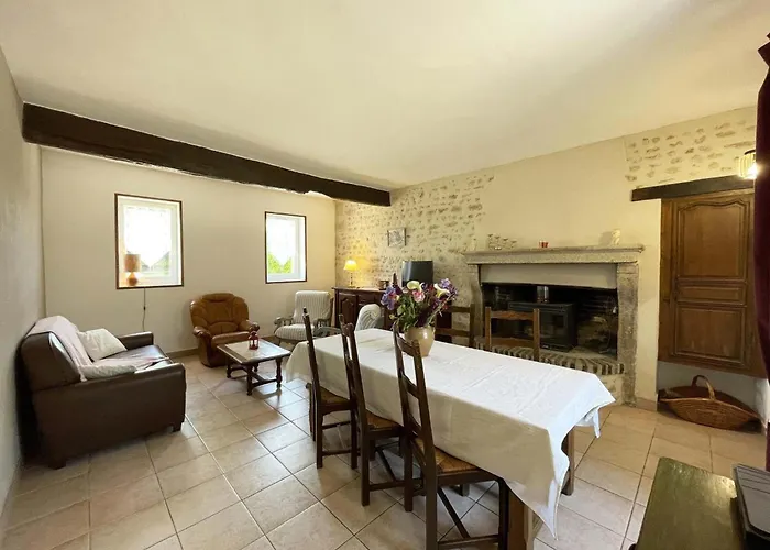 Holiday home Maison De Bourg Avec Jardin Et Wifi - Bures - Fr-1-497-124 *